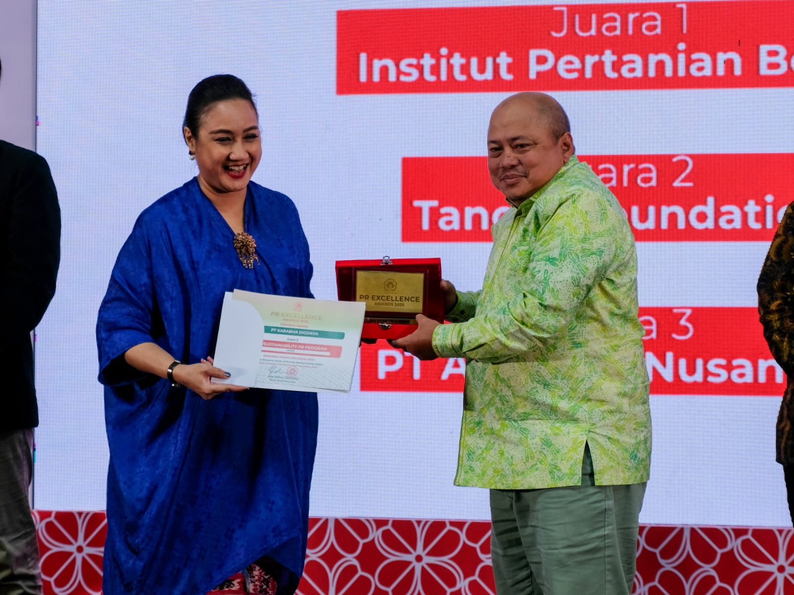 PT Karabha Digdaya Raih Juara Kategori CSR PR (Umum) di Konvensi Humas Indonesia 2025